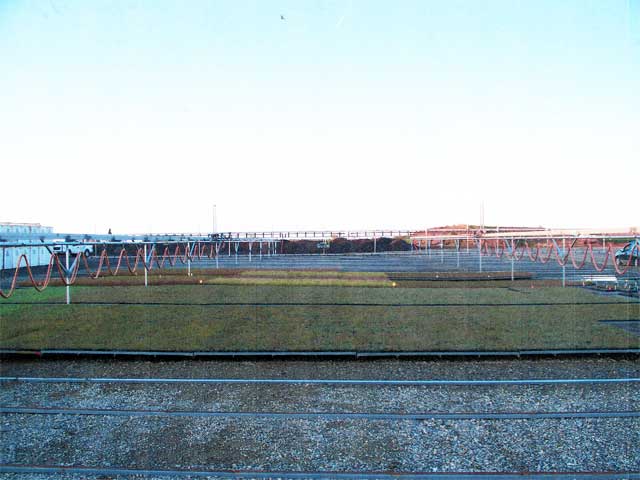 Extra wide booms, which require fewer rails and easier access to your crop