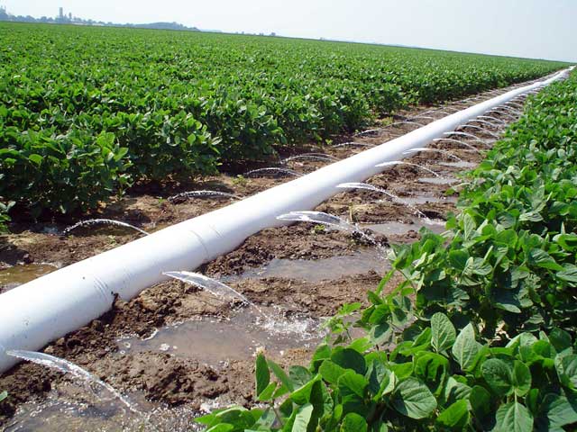 Poly-pipe irrigation lay flat tubing